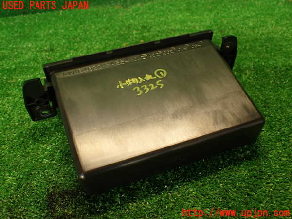 2UPJ-33257841]コルト ラリーアート バージョンR(Z27AG)小物入れ1 中古_m0003.jpg