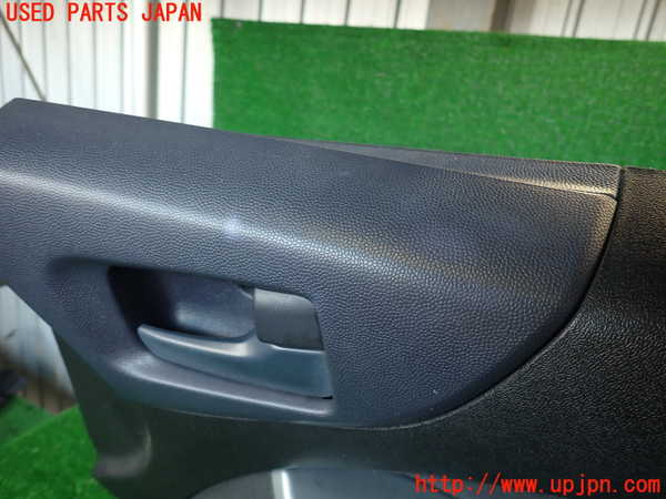 2UPJ-33251234]コルト ラリーアート バージョンR(Z27AG)右前ドア内張り 中古_m0004.jpg