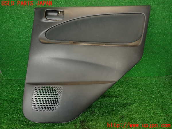 2UPJ-33251294]コルト ラリーアート バージョンR(Z27AG)右後ドア内張り 中古_m0001.jpg