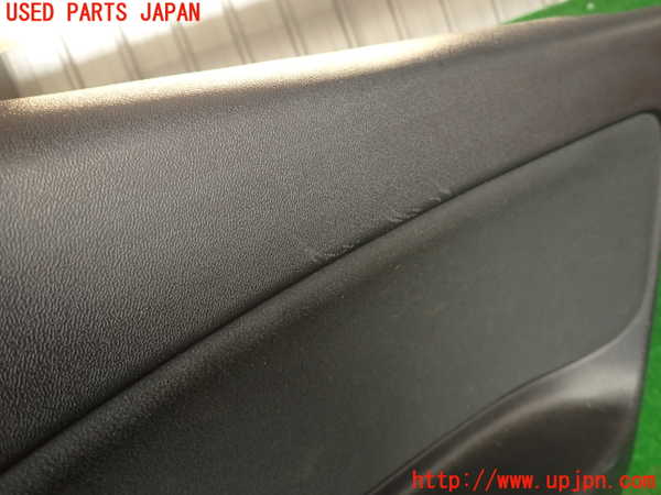 2UPJ-33251294]コルト ラリーアート バージョンR(Z27AG)右後ドア内張り 中古_m0004.jpg
