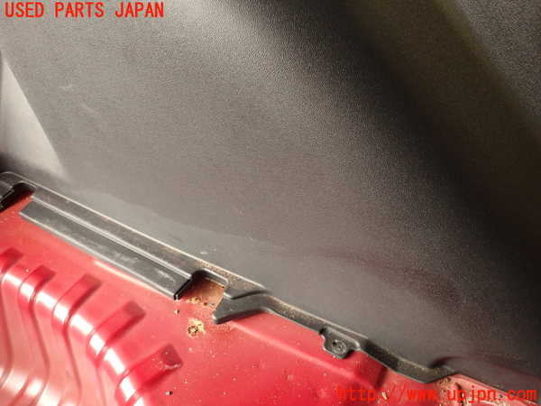 2UPJ-33257680]コルト ラリーアート バージョンR(Z27AG)左リアピラートリム 中古_m0002.jpg