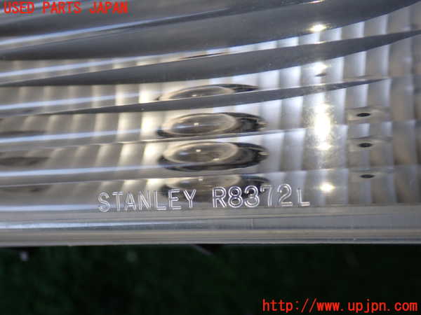 5UPJ-33261156]パジェロ(V75W)左リアコーナーランプ 中古_m0002.jpg