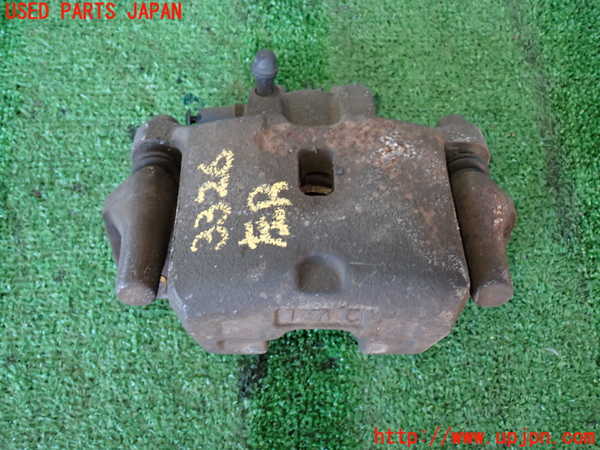 2UPJ-33264095]パジェロ(V75W)左リアキャリパー 中古_m0001.jpg