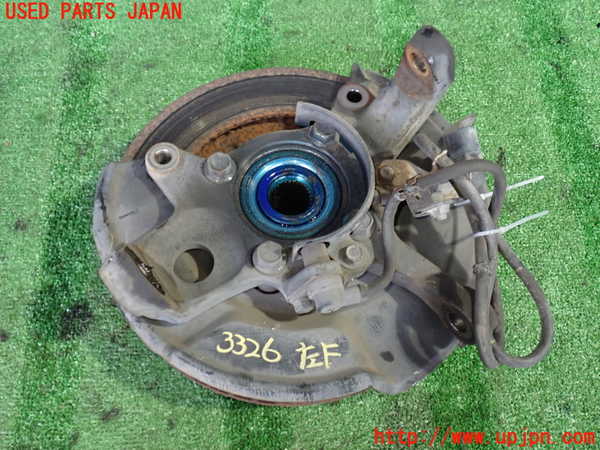 2UPJ-33264295]パジェロ(V75W)左フロントナックルハブ 中古_m0002.jpg