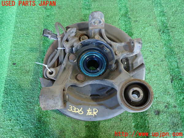 2UPJ-33264305]パジェロ(V75W)左リアナックルハブ 中古_m0002.jpg