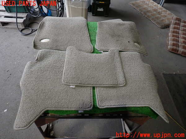 2UPJ-33267800]パジェロ(V75W)フロアマット 中古_m0001.jpg
