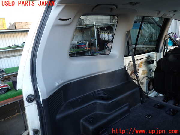 2UPJ-33267680]パジェロ(V75W)左リアピラートリム 中古_m0001.jpg