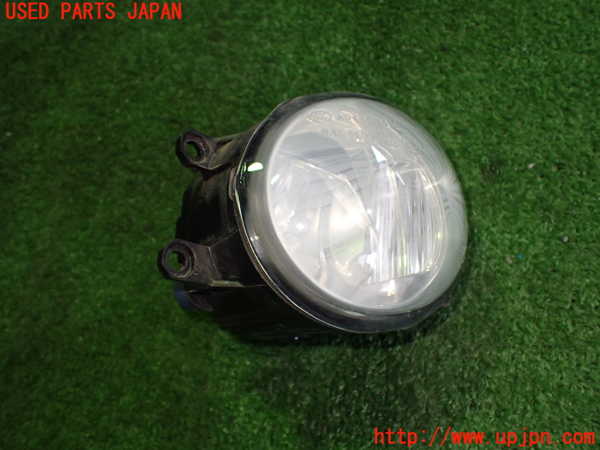 2UPJ-33271180]レクサス・CT200h(ZWA10)右フォグ (ジャンク品) 中古_m0001.jpg