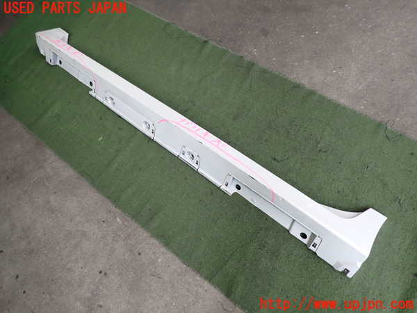 2UPJ-33271392]レクサス・CT200h(ZWA10)左サイドステップ 中古_m0001.jpg