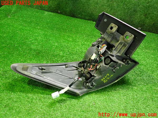 2UPJ-33271530]レクサス・CT200h(ZWA10)右テールランプ 中古_m0003.jpg