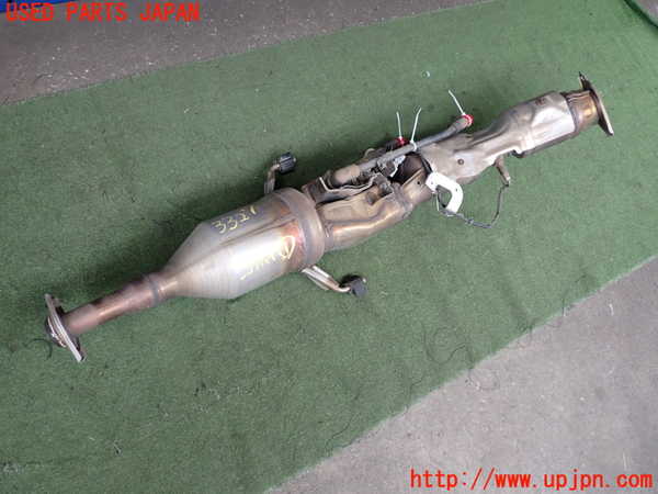 2UPJ-33272661]レクサス・CT200h(ZWA10)触媒1 中古_m0001.jpg