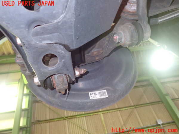2UPJ-33274305]レクサス・CT200h(ZWA10)左リアナックルハブ 中古_m0002.jpg