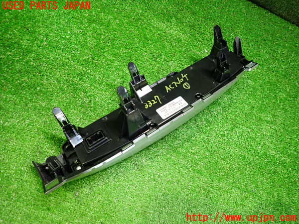 2UPJ-33276066]レクサス・CT200h(ZWA10)エアコンスイッチ1 中古_m0003.jpg