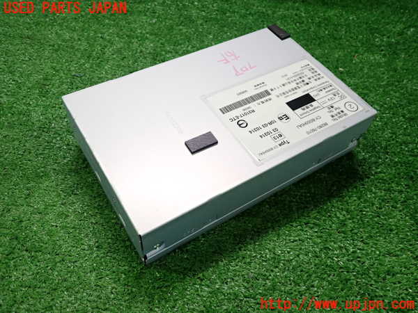 2UPJ-33276525]レクサス・CT200h(ZWA10)アンプ 中古_m0002.jpg