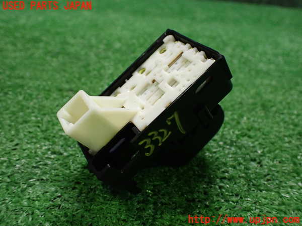 2UPJ-33276245]レクサス・CT200h(ZWA10)左前パワーウィンドウスイッチ 中古_m0003.jpg
