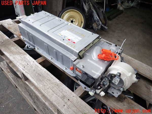 2UPJ-33276911]レクサス・CT200h(ZWA10)ハイブリッドバッテリー1 中古_m0003.jpg