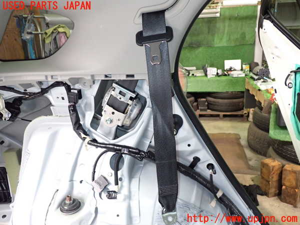 2UPJ-33277185]レクサス・CT200h(ZWA10)左2列目シートベルト 中古_m0001.jpg