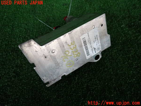 2UPJ-33282481]ベンツ C200 ステーションワゴン(205242)(205)オイルクーラー1 中古_m0001.jpg