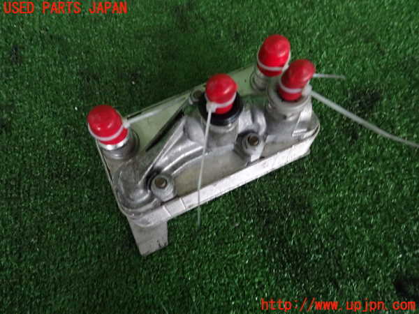 2UPJ-33282481]ベンツ C200 ステーションワゴン(205242)(205)オイルクーラー1 中古_m0002.jpg