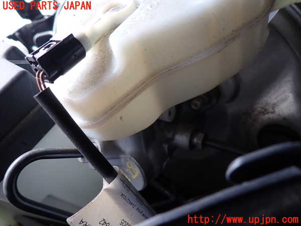 2UPJ-33284050]ベンツ C200 ステーションワゴン(205242)(205)ブレーキマスターシリンダー 中古_m0002.jpg