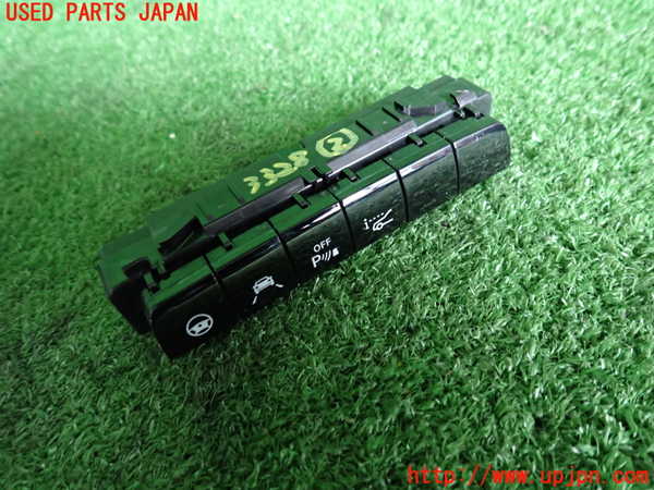 2UPJ-33286307]ベンツ C200 ステーションワゴン(205242)(205)スイッチ2 (ソナーOFF他) 中古_m0001.jpg