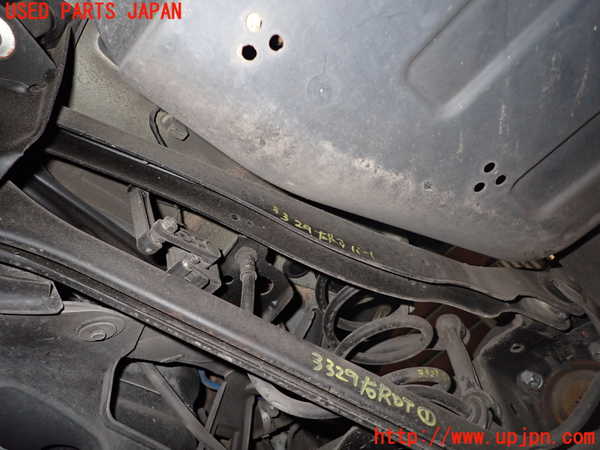 5UPJ-33295146]BMW ミニ(MINI)クーパー(XS15 F55)右リアアッパーアーム1 中古_m0001.jpg