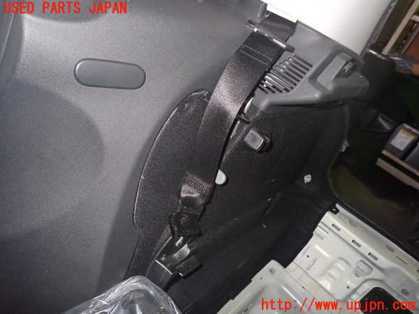 1UPJ-33297675]BMW ミニ(MINI)クーパー(XS15 F55)右リアピラートリム 中古_m0005.jpg