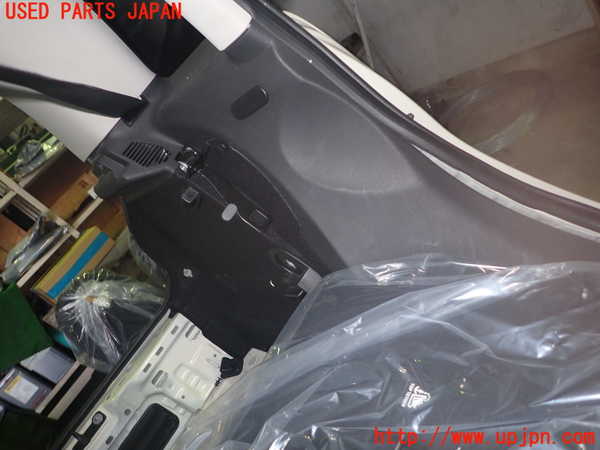 1UPJ-33297680]BMW ミニ(MINI)クーパー(XS15 F55)左リアピラートリム 中古_m0005.jpg
