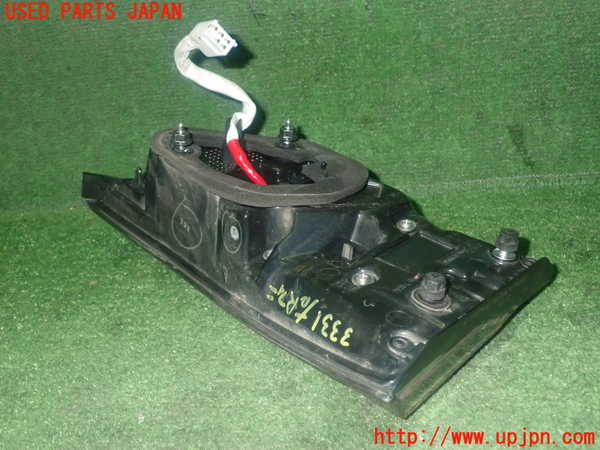 1UPJ-33311550]レクサス・GS300h(AWL10)右リアフィニッシャー 中古_m0003.jpg