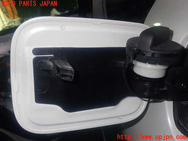 1UPJ-33311690]レクサス・GS300h(AWL10)フューエルリッド 中古_m0002.jpg