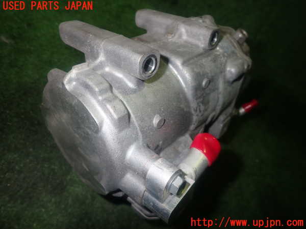 1UPJ-33316025]レクサス・GS300h(AWL10)エアコンコンプレッサー 中古_m0003.jpg