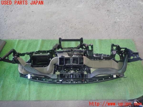 1UPJ-33317505]レクサス・GS300h(AWL10)ダッシュボード 中古_m0003.jpg