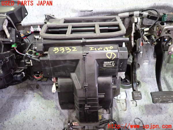 5UPJ-33326081]ステップワゴン スパーダ(RG1)エバポレーター1 (フロント) 中古_m0001.jpg
