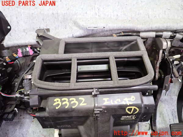 5UPJ-33326081]ステップワゴン スパーダ(RG1)エバポレーター1 (フロント) 中古_m0002.jpg