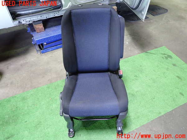 5UPJ-33327035]ステップワゴン スパーダ(RG1)運転席シート 中古_m0001.jpg