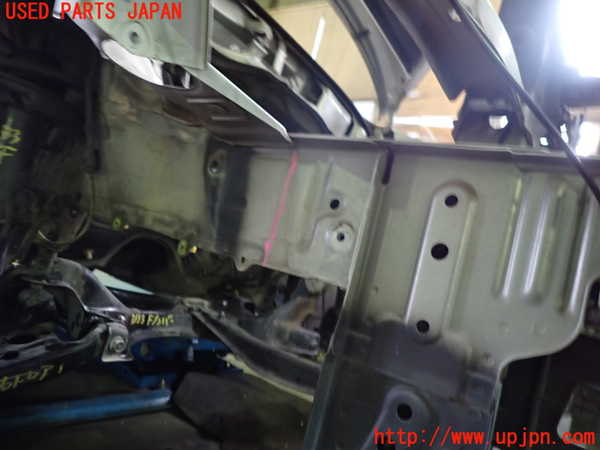 1UPJ-33331042]アイシス(ANM10W)コアサポート（カット） 中古_m0003.jpg