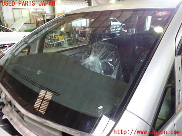 1UPJ-33331195]アイシス(ANM10W)フロントガラス ASAHI M314 中古_m0002.jpg