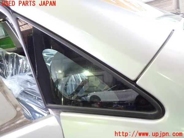 1UPJ-33331200]アイシス(ANM10W)右フロント三角窓ガラス ASAHI M2H3 中古_m0001.jpg