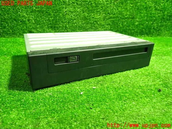 1UPJ-33336589]アイシス(ANM10W)カーナビゲーション DVD 中古_m0001.jpg