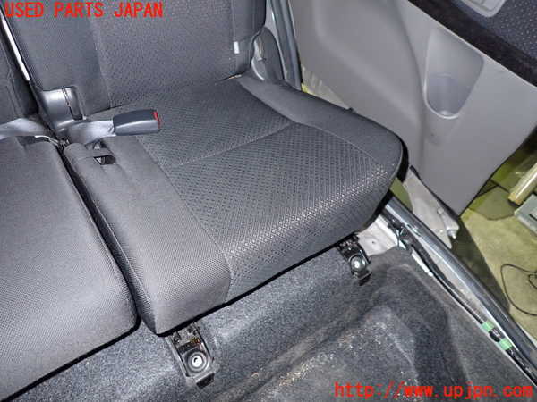 1UPJ-33337175]アイシス(ANM10W)左2列目シート 中古_m0003.jpg
