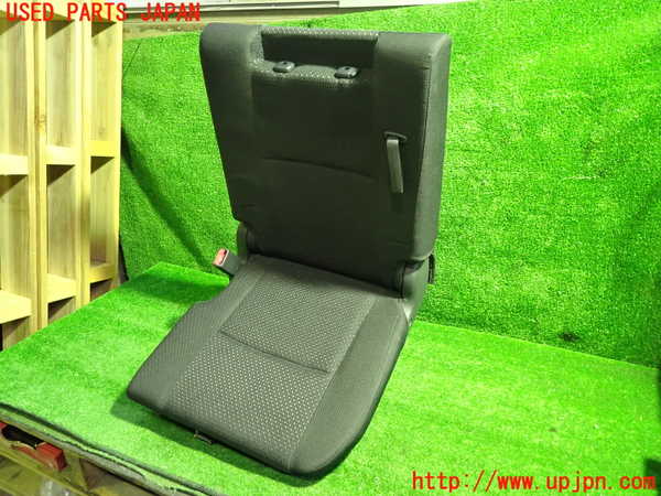 1UPJ-33337265]アイシス(ANM10W)左3列目シート 中古_m0001.jpg