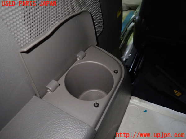 1UPJ-33337680]アイシス(ANM10W)左リアピラートリム 中古_m0002.jpg