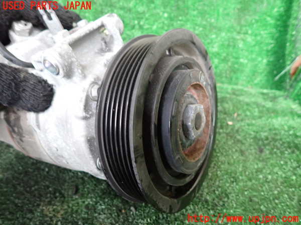 1UPJ-33346025]アウディ・A6(4GCHVS)エアコンコンプレッサー 中古_m0003.jpg