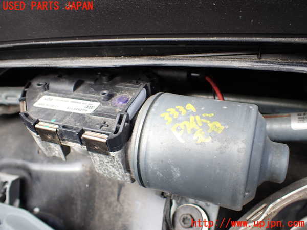 1UPJ-33346770]アウディ・A6(4GCHVS)フロントワイパーモーター 中古_m0002.jpg