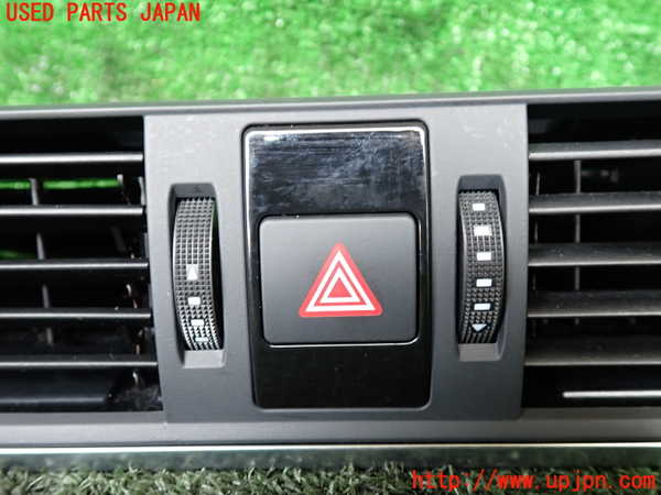 1UPJ-33347526]アウディ・A6(4GCHVS)エアコン吹き出し口1 (真中) 中古_m0002.jpg