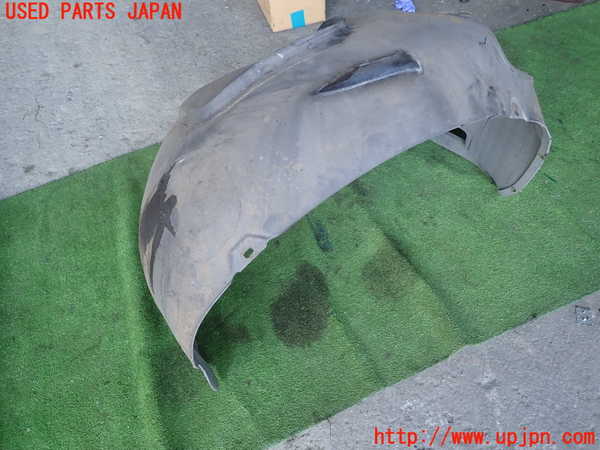 5UPJ-33351090]VW ザ･ビートル(16CPL)右前フェンダーライナー 中古_m0002.jpg