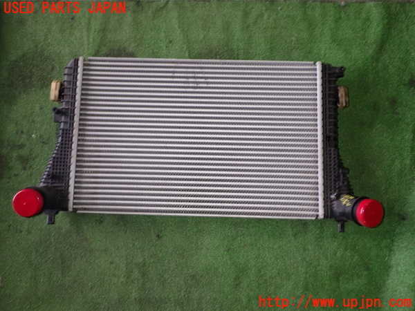 5UPJ-33352451]VW ザ･ビートル(16CPL)インタークーラー1 中古_m0001.jpg
