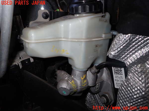 1UPJ-33354050]VW ザ･ビートル(16CPL)ブレーキマスターシリンダー 中古_m0001.jpg