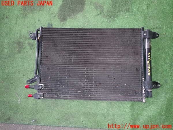 5UPJ-33356031]VW ザ･ビートル(16CPL)エアコンコンデンサー1 中古_m0001.jpg
