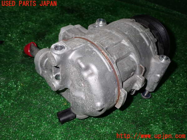 5UPJ-33356025]VW ザ･ビートル(16CPL)エアコンコンプレッサー 中古_m0003.jpg